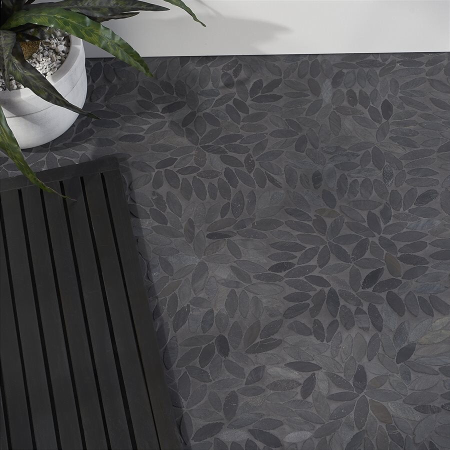 Pebblestone Flower Tile
